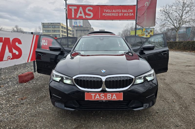 BMW 3-SERIES 320 D G20 XDRIVE 4X4 TIPTRONIK 190 KS / LED / ŠIBER / NAVI / KEYLESS GO / 2XPARKTRONIC slika 4