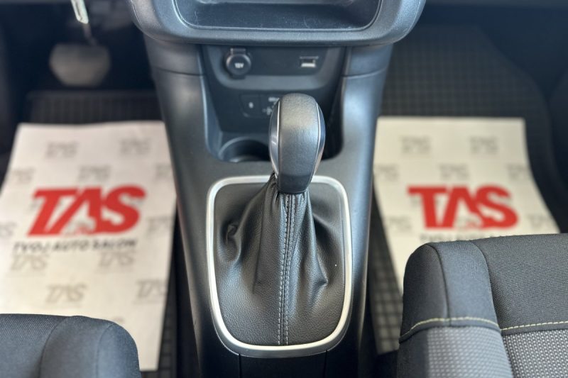 CITROEN C3 1.2 PURETECH AUTOMATIK 81 KW KAMERA, NAVI slika 16