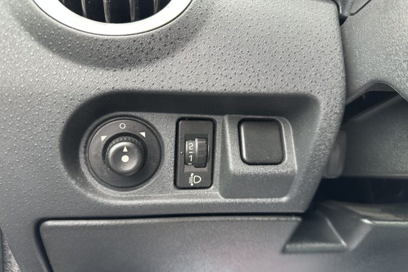 CITROEN C3 1.4 HDI -REGISTROVAN- slika 12