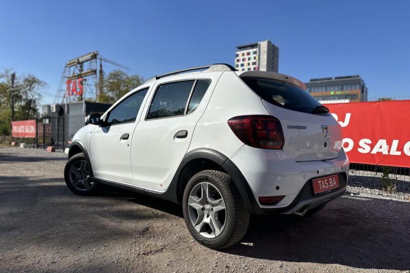 DACIA SANDERO 1.5 DCI STEPWAY slika 28