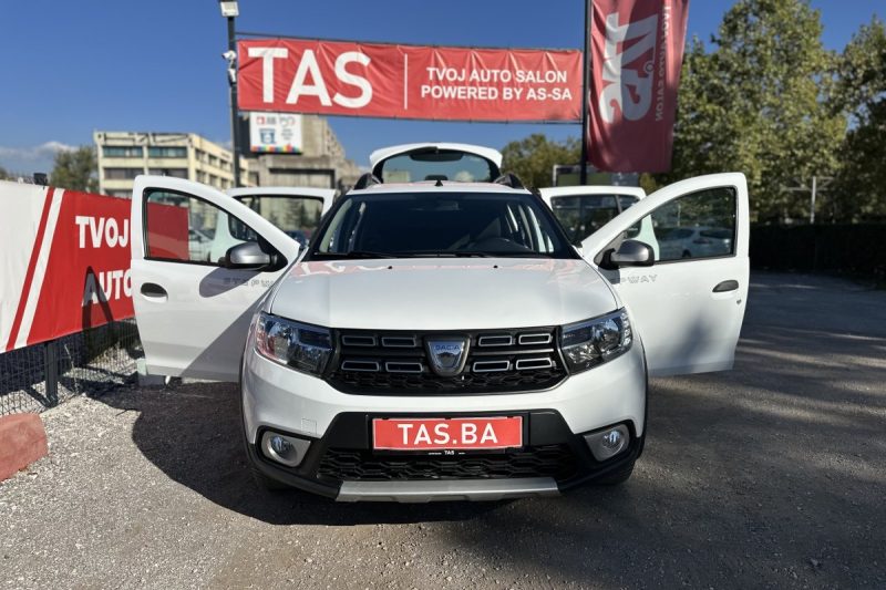 DACIA SANDERO 1.5 DCI STEPWAY slika 4