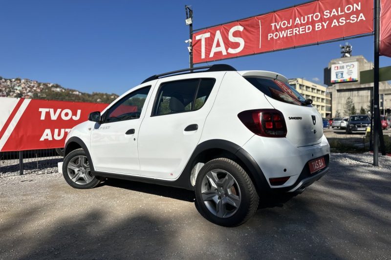 DACIA SANDERO 1.5 DCI STEPWAY slika 22