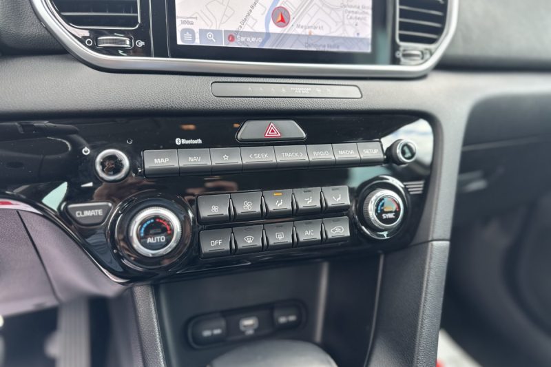 KIA SPORTAGE 1.6 CRDI BLACK EDITION, KAMERA, FULL - LED slika 14