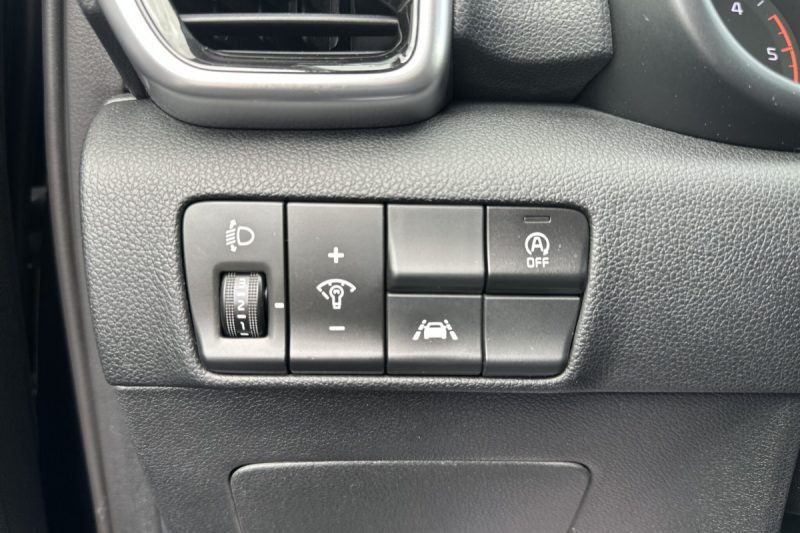 KIA SPORTAGE 1.6 CRDI BLACK EDITION, KAMERA, FULL - LED slika 15