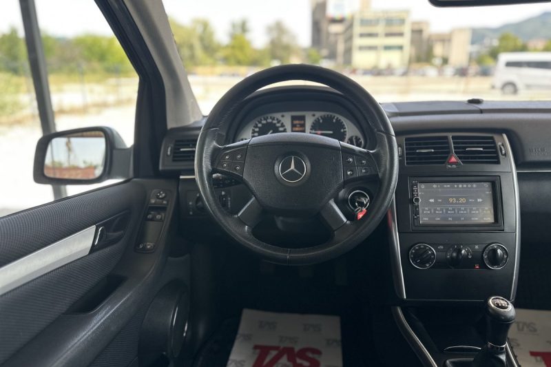 MERCEDES-BENZ B-CLASS 180 CDI 2.0 -REGISTROVAN- slika 14
