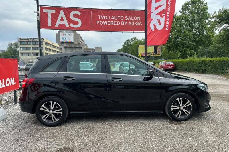MERCEDES-BENZ B-CLASS 180D FULL LED -REGISTROAVN- slika 2