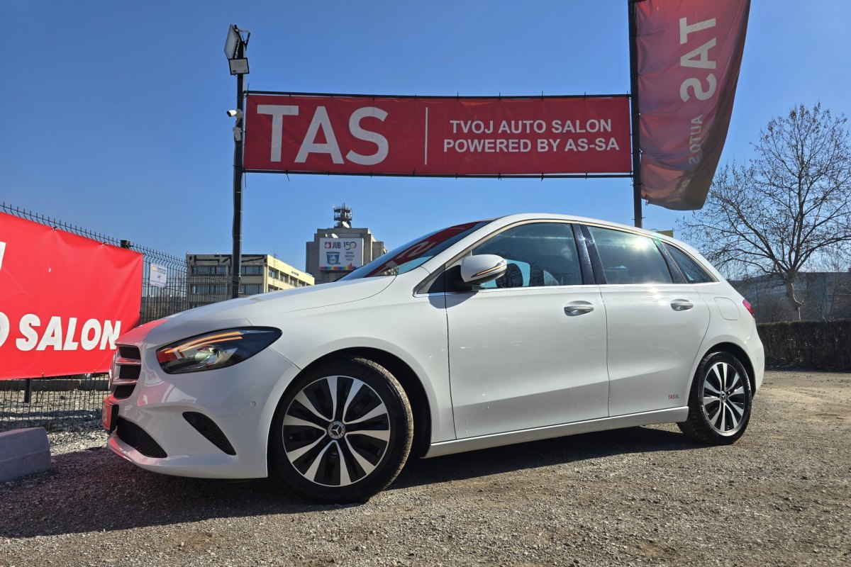 MERCEDES-BENZ B-CLASS B 180 D SPEEDSHIFT 2.0 DCT 8G-TRONIC SPORTPAKET STYLE ( MERCEDESOV MOTOR )
