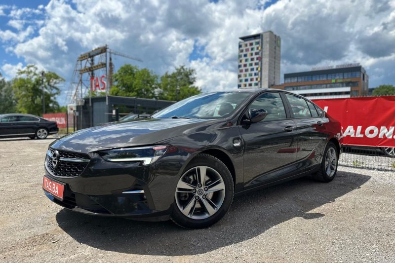 OPEL INSIGNIA GRAND SPORT AUTOMATIK INTELIILUX MATTIX slika 25