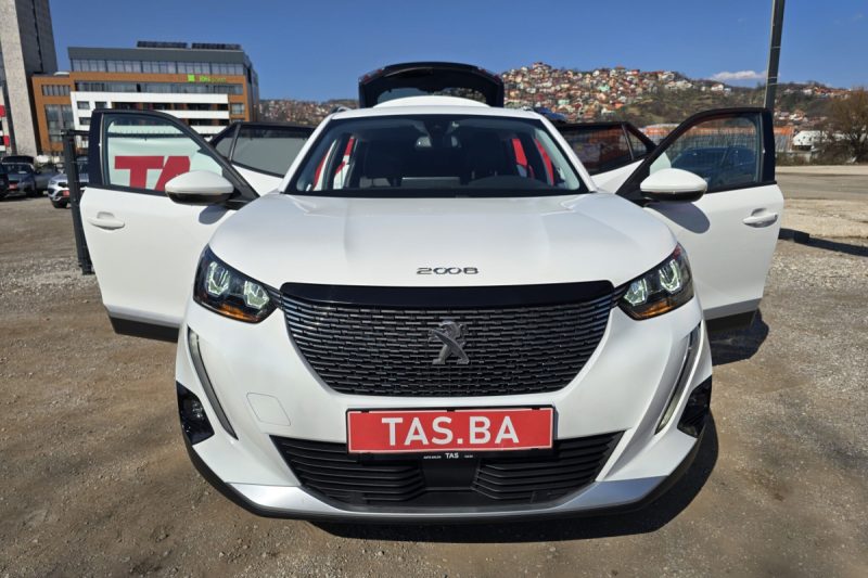 PEUGEOT 2008 1.5 ALLURE SPORT 130KS AUTOMATIK BLUEHDI -FULL LED- TAS - TVOJ AUTO SALON slika 11