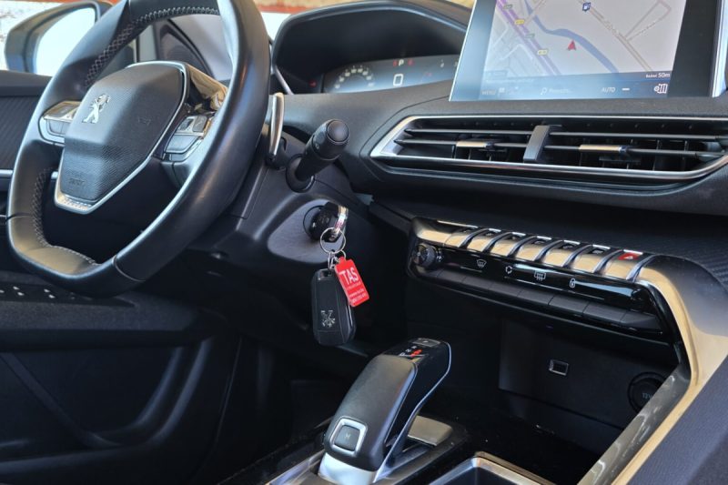 PEUGEOT 3008 1.6 BLUEHDI 57800 PREĐENIH KM TIPTRONIC VIRTUAL NAVI 2XPARKTRONIC slika 8