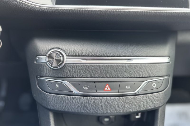 PEUGEOT 308 1.5 BLUEHDI 130KS NAVI slika 10