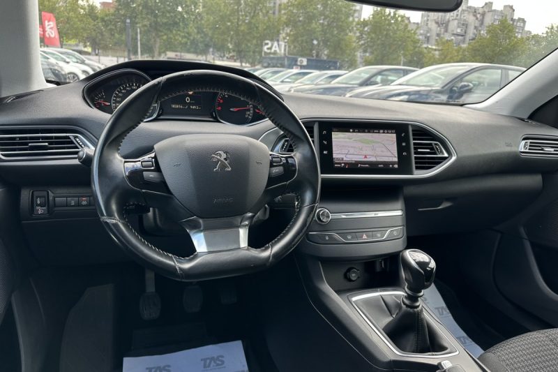 PEUGEOT 308 1.5 BLUEHDI 130KS NAVI slika 17