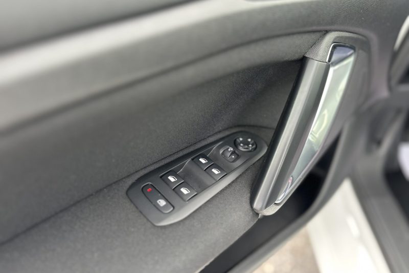 PEUGEOT 308 1.5 BLUEHDI VIRTUAL COCKPIT NAVI slika 13