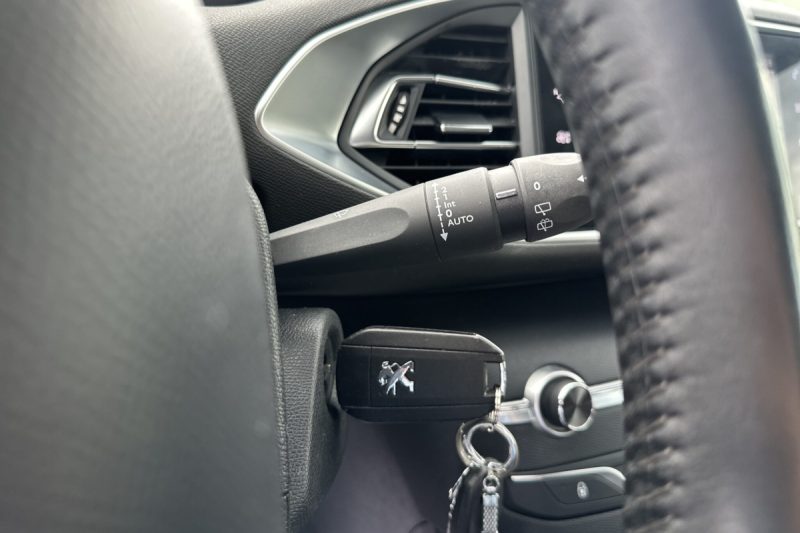PEUGEOT 308 1.5 BLUEHDI VIRTUAL COCKPIT NAVI slika 15