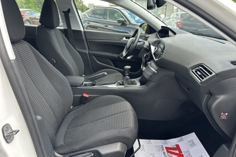 PEUGEOT 308 1.5 BLUEHDI VIRTUAL COCKPIT NAVI slika 19