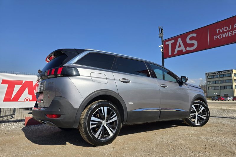 PEUGEOT 5008 GT LINE 1.5 BLUEHDI 7 SJEDIŠTA / TIPTRONIC / VIRTUAL COCKPIT / KAMERA / NAVI / KEYLESS GO / FULL LED slika 13