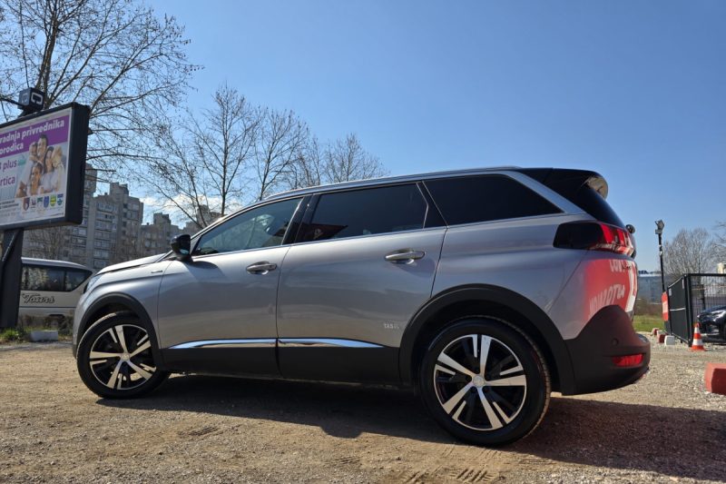 PEUGEOT 5008 GT LINE 1.5 BLUEHDI 7 SJEDIŠTA / TIPTRONIC / VIRTUAL COCKPIT / KAMERA / NAVI / KEYLESS GO / FULL LED slika 15