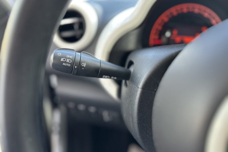 RENAULT TWINGO ZEN 1.0 slika 15