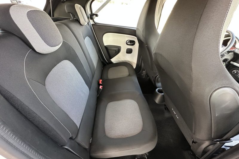 RENAULT TWINGO ZEN 1.0 slika 19