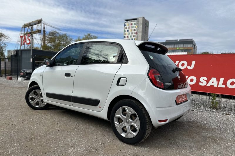 RENAULT TWINGO ZEN 1.0 slika 28