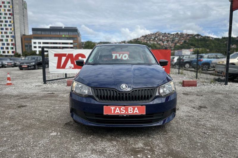 SKODA FABIA 1.0 MPI 2015 87.601 PREĐENIH KILOMETARA slika 20