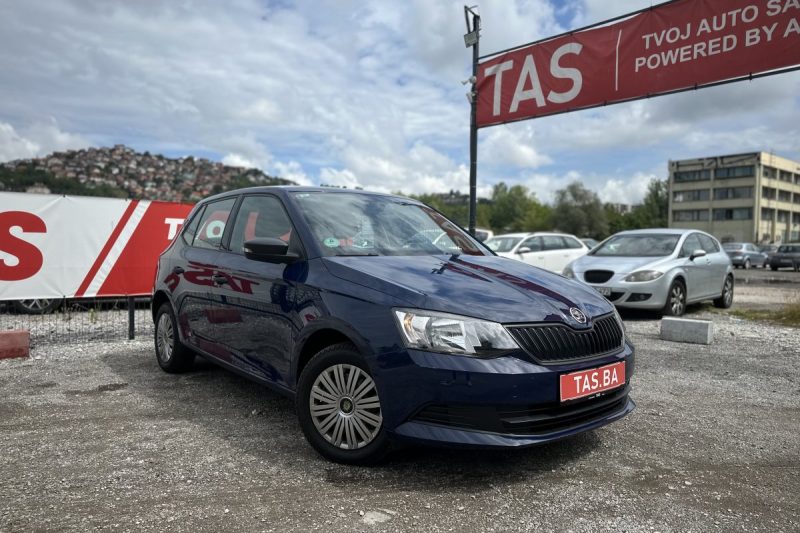 SKODA FABIA 1.0 MPI 2015 87.601 PREĐENIH KILOMETARA slika 19
