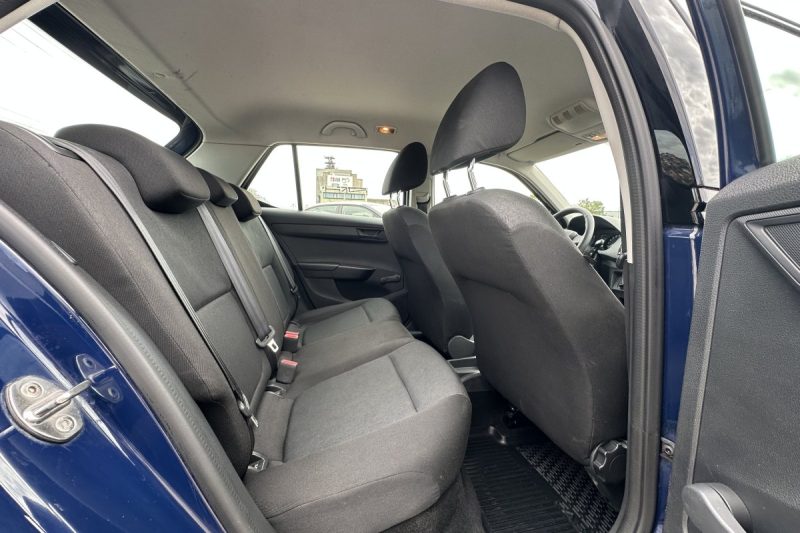 SKODA FABIA 1.0 MPI 2015 87.601 PREĐENIH KILOMETARA slika 17