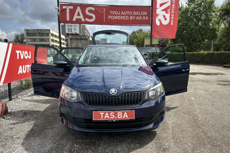 SKODA FABIA 1.0 MPI 2015 87.601 PREĐENIH KILOMETARA slika 4