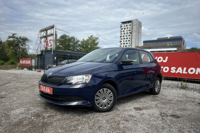 SKODA FABIA 1.0 MPI 2015 87.601 PREĐENIH KILOMETARA slika 21