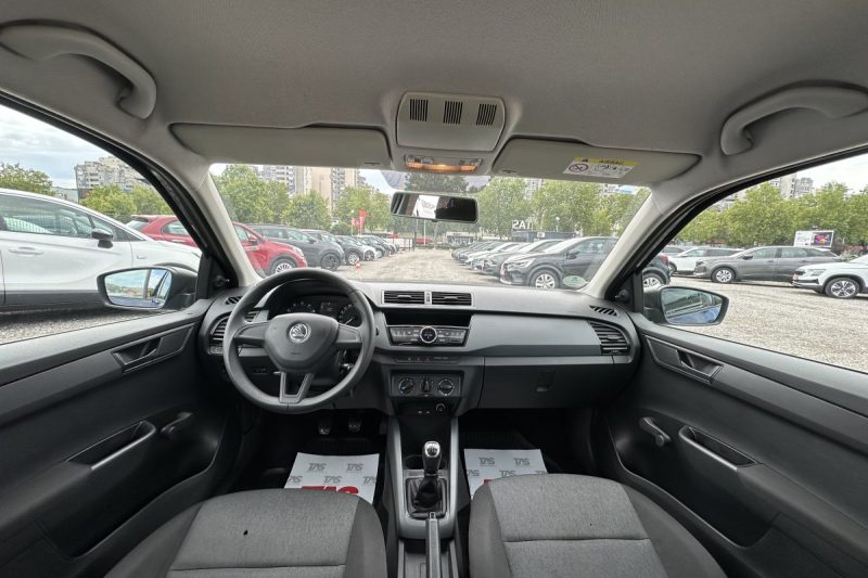 SKODA FABIA 1.0 MPI 2015 87.601 PREĐENIH KILOMETARA slika 5