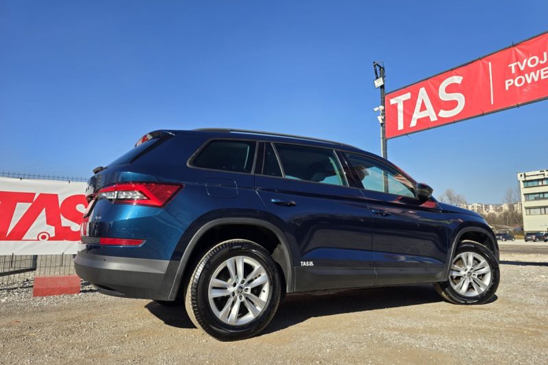 SKODA KODIAQ 2.0 TDI 4X4 DSG 150KS FULL-LED ACC / NAVI / KAMERA / KEYLESS GO / MRTVI KUT slika 18