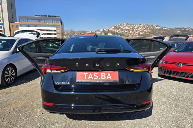 SKODA OCTAVIA 2.0 TDI DSG STYLE KEYLESS GO / VIRTUAL COCKPIT / NAVI 150 KS NOVI MODEL slika 19
