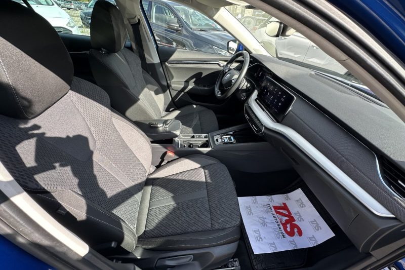 SKODA OCTAVIA 2.0 TDI DSG STYLE VIRTUAL 150 KS slika 23