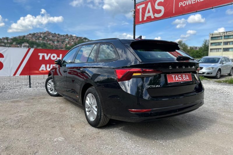 SKODA OCTAVIA 2.0 TDI DSG VIRTUAL NOVI MODEL slika 21
