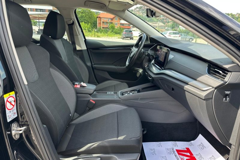 SKODA OCTAVIA 2.0 TDI DSG VIRTUAL NOVI MODEL slika 18