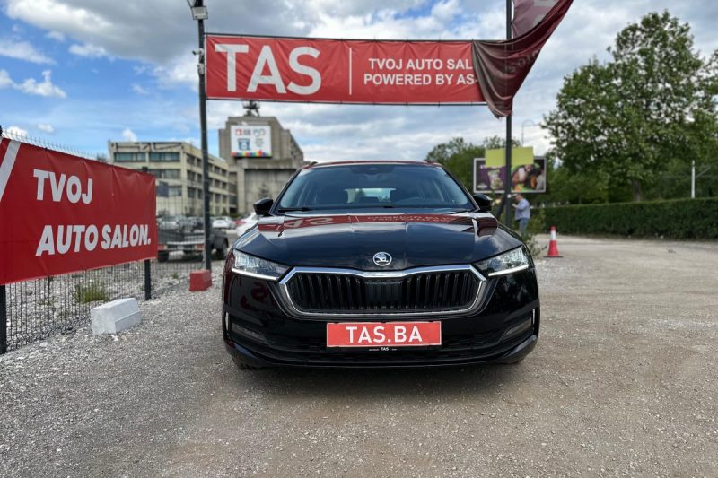 SKODA OCTAVIA 2.0 TDI DSG VIRTUAL NOVI MODEL slika 20