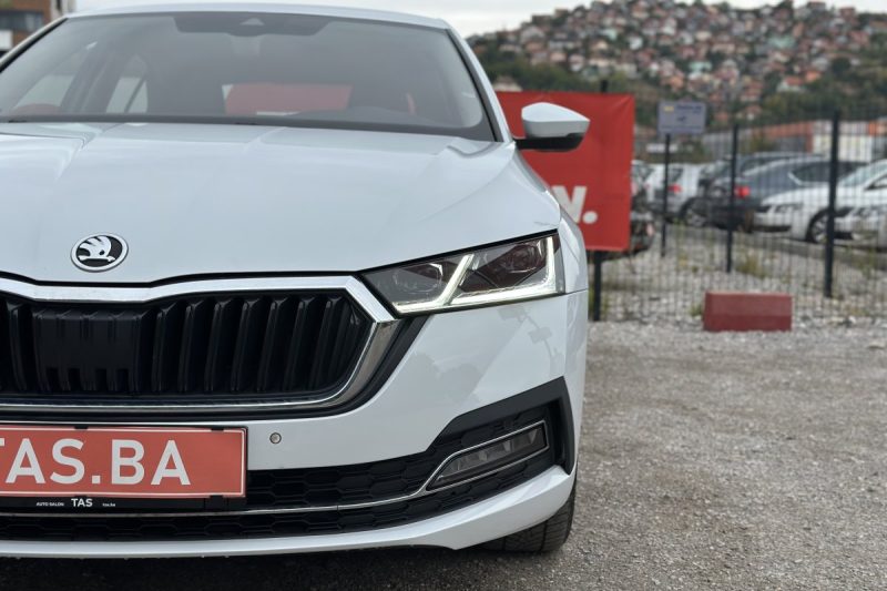 SKODA OCTAVIA 2.0 TDI VIRTUAL LED NAVIGACIJA slika 35