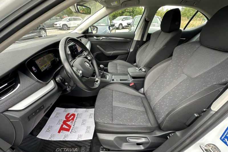 SKODA OCTAVIA 2.0 TDI VIRTUAL LED NAVIGACIJA slika 6