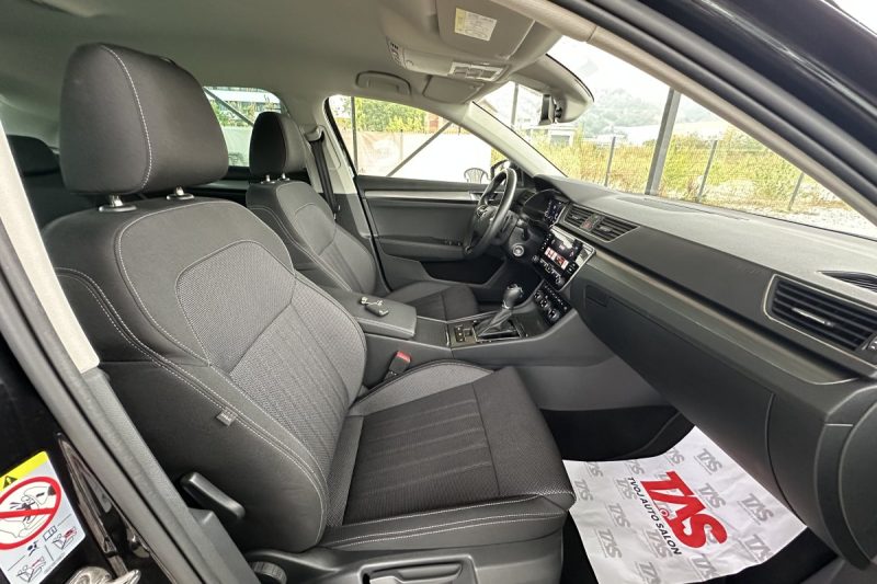 SKODA SUPERB STYLE 2.0 TDI DSG 4X4 200KS / VIRTUAL LED KAMERA slika 26
