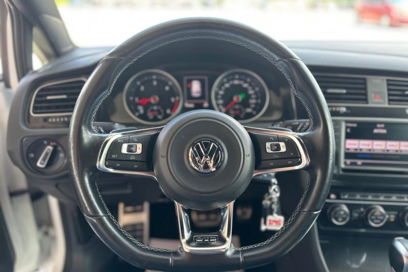 VOLKSWAGEN GOLF GTD 2.0 TDI DSG 135KW 2017 -LED- slika 15