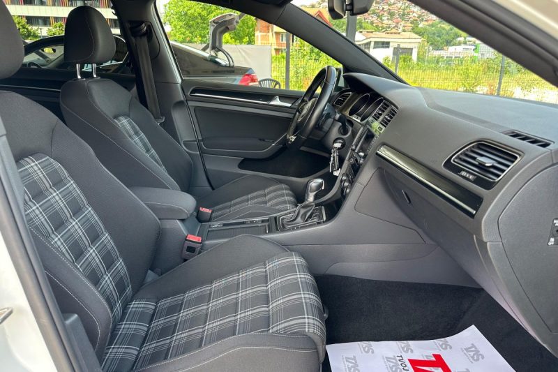 VOLKSWAGEN GOLF GTD 2.0 TDI DSG 135KW 2017 -LED- slika 17