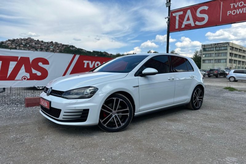 VOLKSWAGEN GOLF GTD 2.0 TDI DSG 135KW 2017 -LED- slika 24