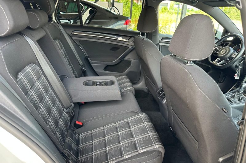 VOLKSWAGEN GOLF GTD 2.0 TDI DSG 135KW 2017 -LED- slika 16