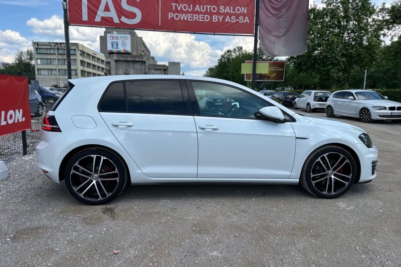 VOLKSWAGEN GOLF GTD 2.0 TDI DSG 135KW 2017 -LED- slika 2