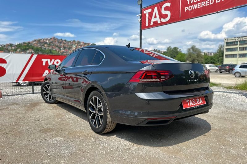 VOLKSWAGEN PASSAT 2.0 TDI DSG BUSINESS LINE LED 150KS slika 24