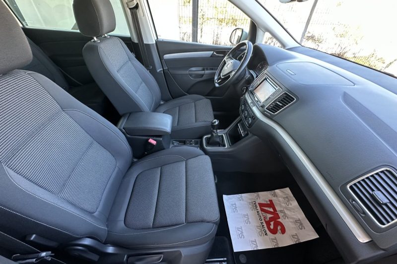 VOLKSWAGEN SHARAN 2.0 TDI 7 SJEDIŠTA 150 KS slika 19