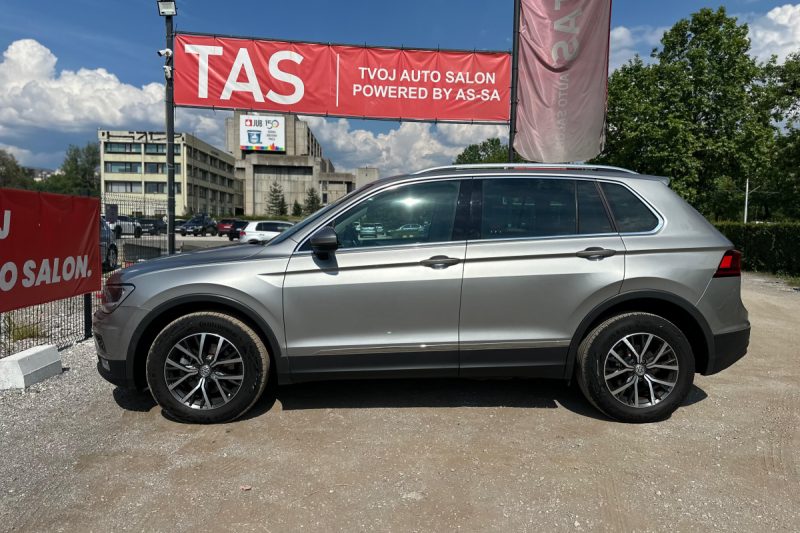 VOLKSWAGEN TIGUAN 2.0 TDI DSG 4MOTION (4X4) 110KW NAVI slika 3